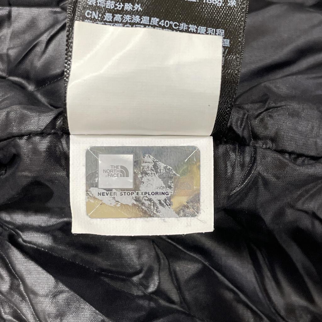 The North Face NF0A35BK Black Hooded Down Jacket Jacket XL blackUsed