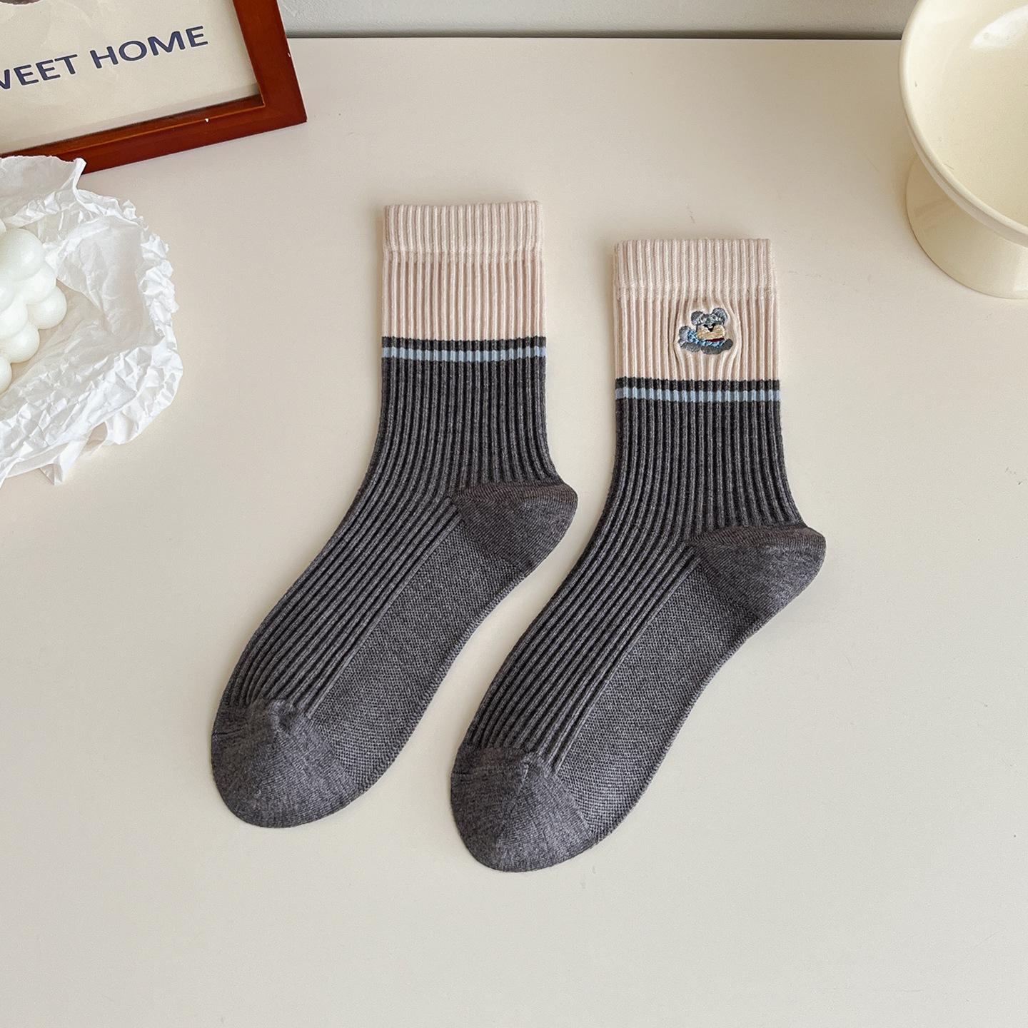 

Women s Gray Striped Korean Mid-Calf Socks - Autumn/Winter Warm Embroidered Cute Japanese Lace Over-the-Knee Socks One Size