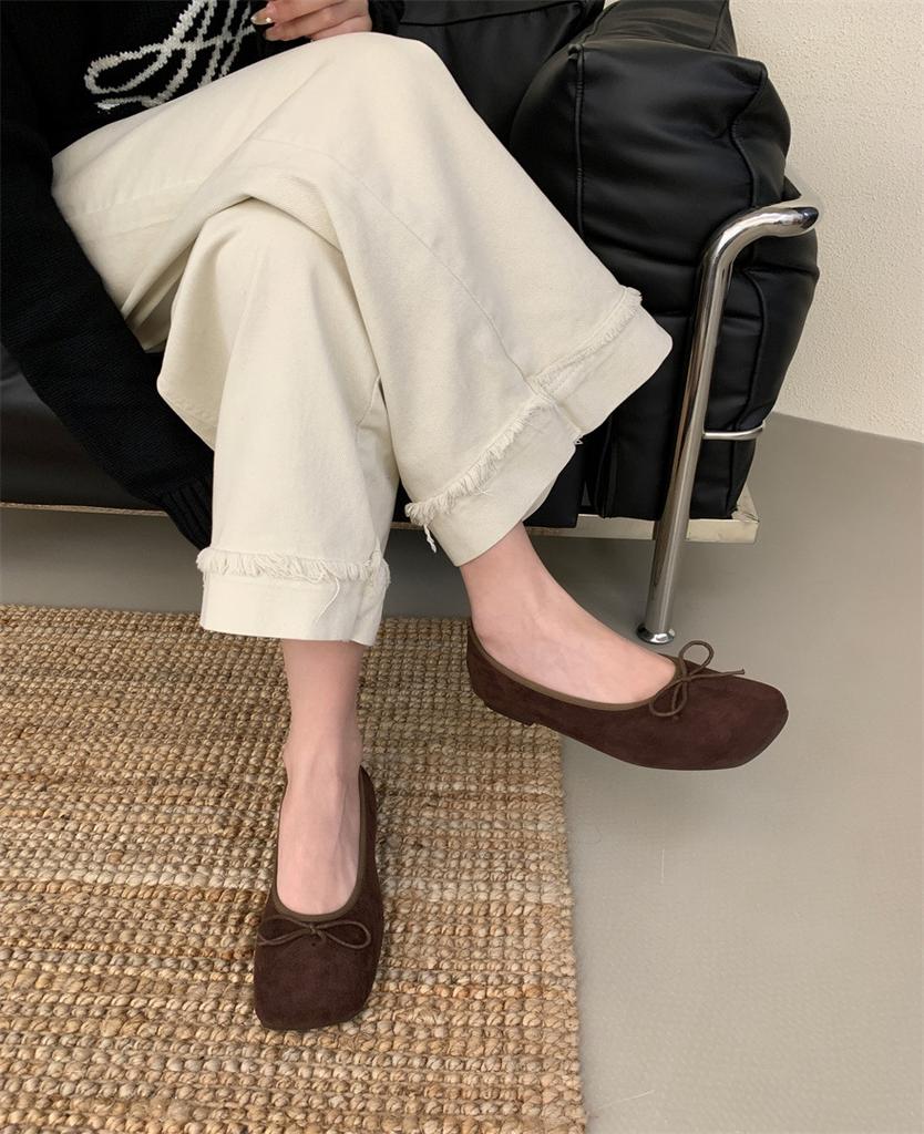 Französische Abendschuhe Damen 2025 neu Temperament elegant Prominente Seide eckige Zehenpartie leichte Einzelne Schuhe