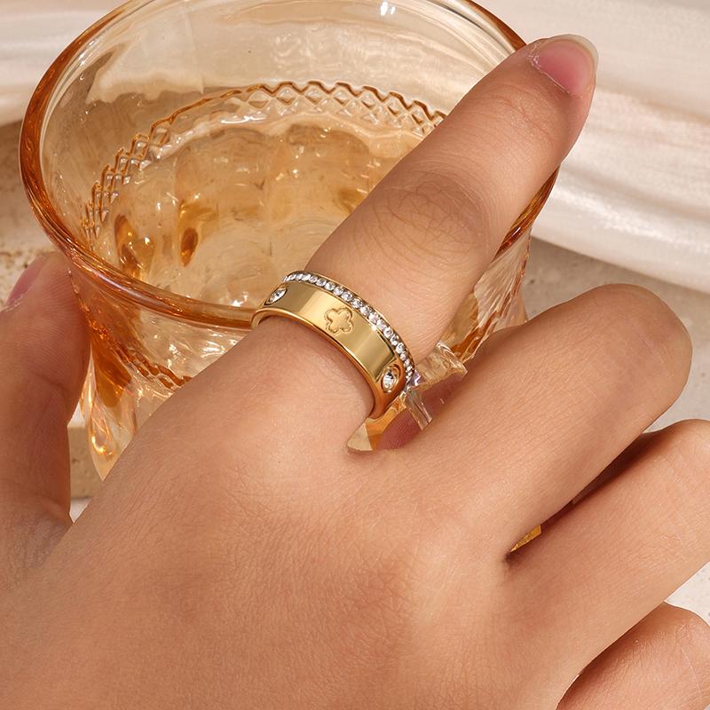 Yupsk French Inlaid Crystal Four-leaf Flower Stainless Steel Rings Set For Women 18K-Gold-plated Waterproof Not Fading Rings