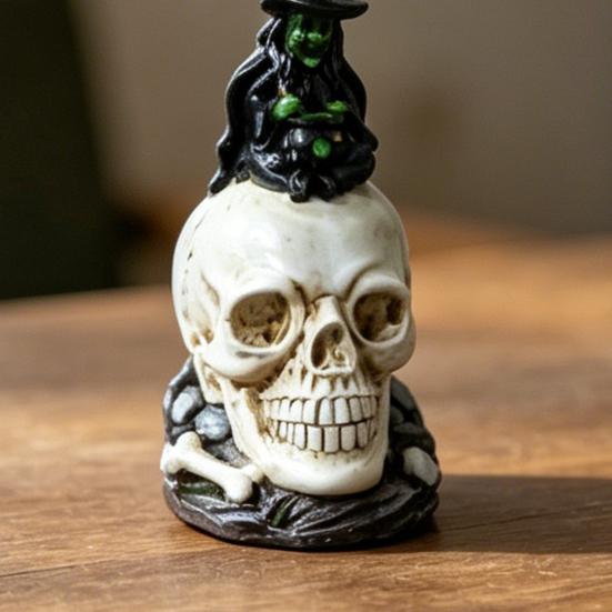 Halloween Totenkopf Statue, Gruselige Harz Hexe Totenkopf Figur, Gotische Skelett Skulptur für Regal, Schreibtisch, Zuhause, Büro Dekoration
