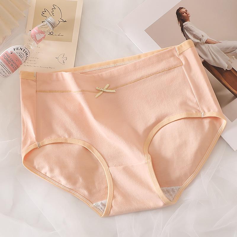 Women's Seamless Soft Cotton Briefs Mid-Waist Teen Girls Breathable Cotton Crotch Lightweight Spring Summer Underwear