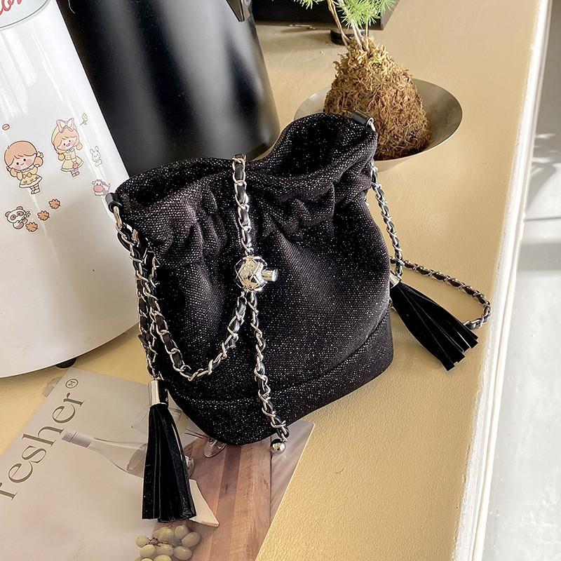 2023 New Retro Stylish Black Portable Women's Bucket Bag With High-end Feel
