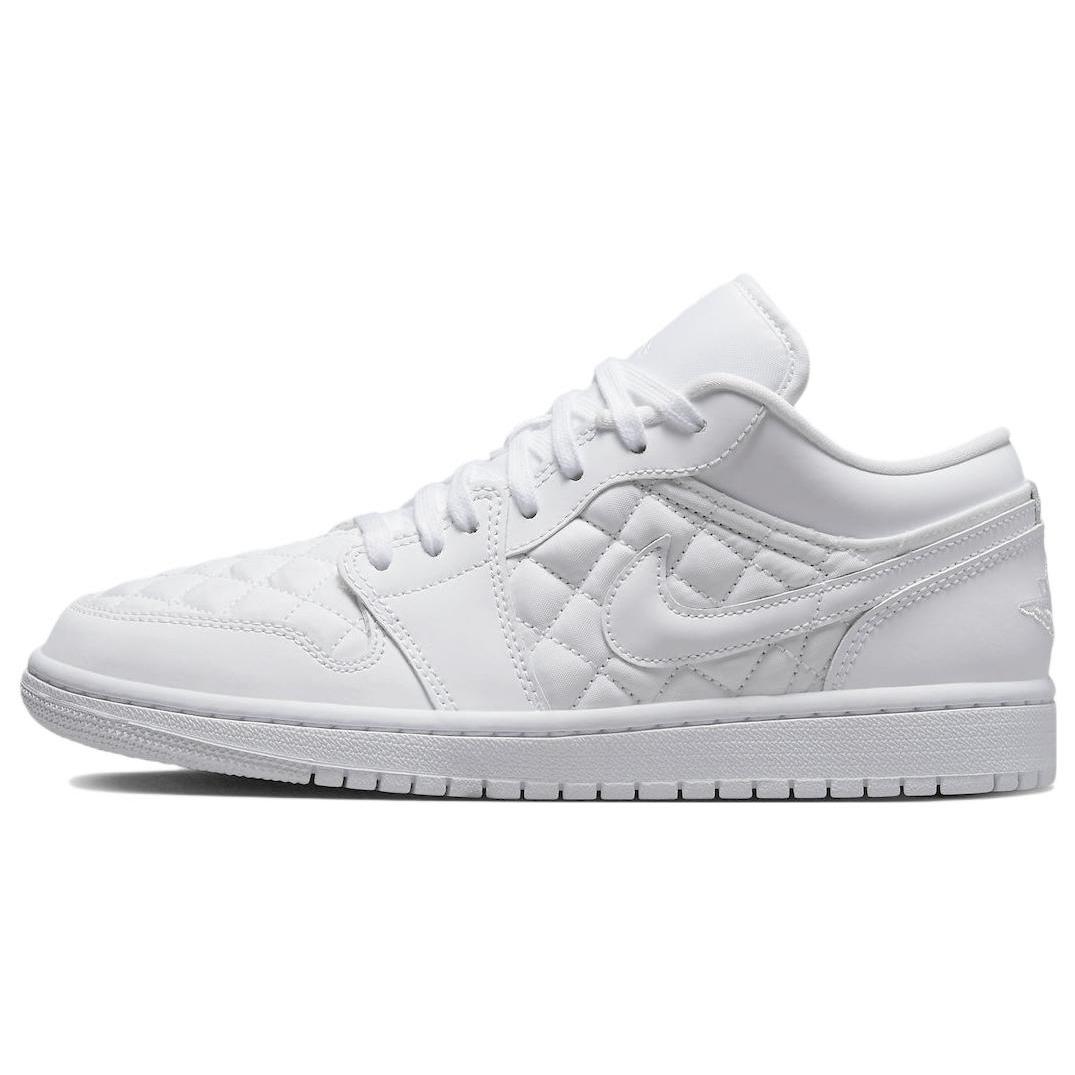 

Новые женские кроссовки Air Jordan 1 Low Triple White Quilted DB6480-100 36.5