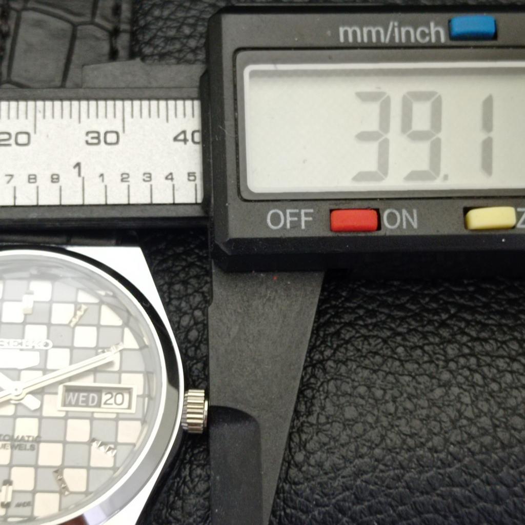 REFURBISHED SEIKO 5 AUTOMATIC MENS WATCH JAPAN MADE GREY DIAL CUSTOM a440042-2 QV90-a440042