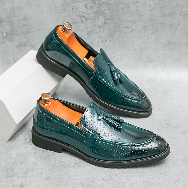 New Luxury Business Crocodile Pattern Leather Loafers Driving Shoes Formal Tassel Shoes Men's Leisure Slip-on Pea Shoes