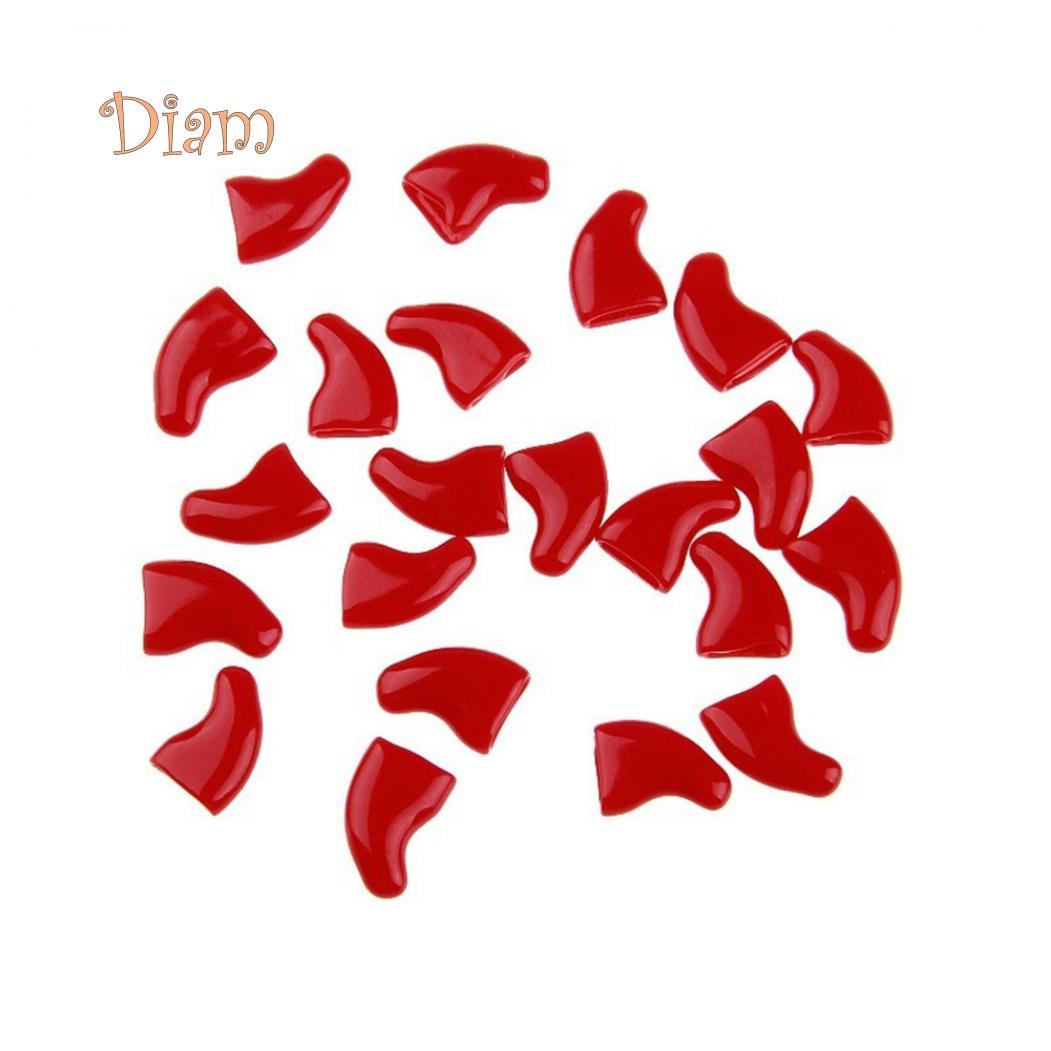 

Яркие пластиковые антицарапки для котов M красный