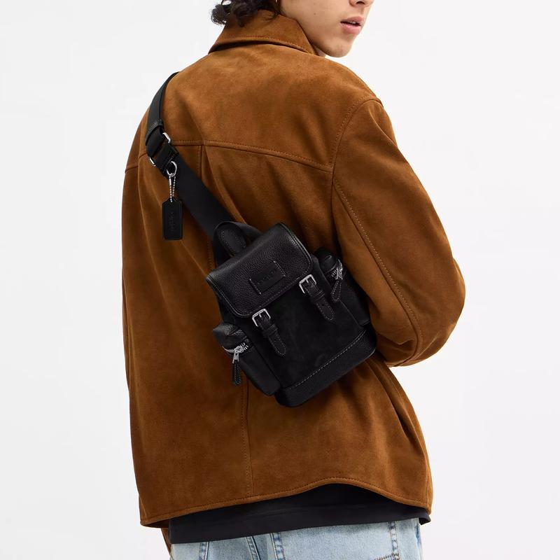 COACH Sprint 15 magnetic buckle buckle closure adjustable shoulder strap pebbled leather and smooth calfskin crossbody bag mini men's black
