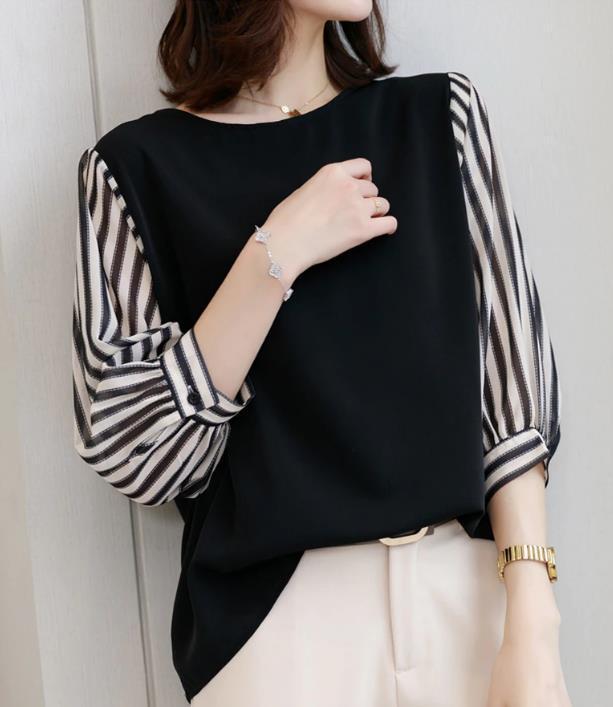 

2025 Japanese Korean Summer Patchwork Striped Round Neck T-Shirt with 7 Color Options XL