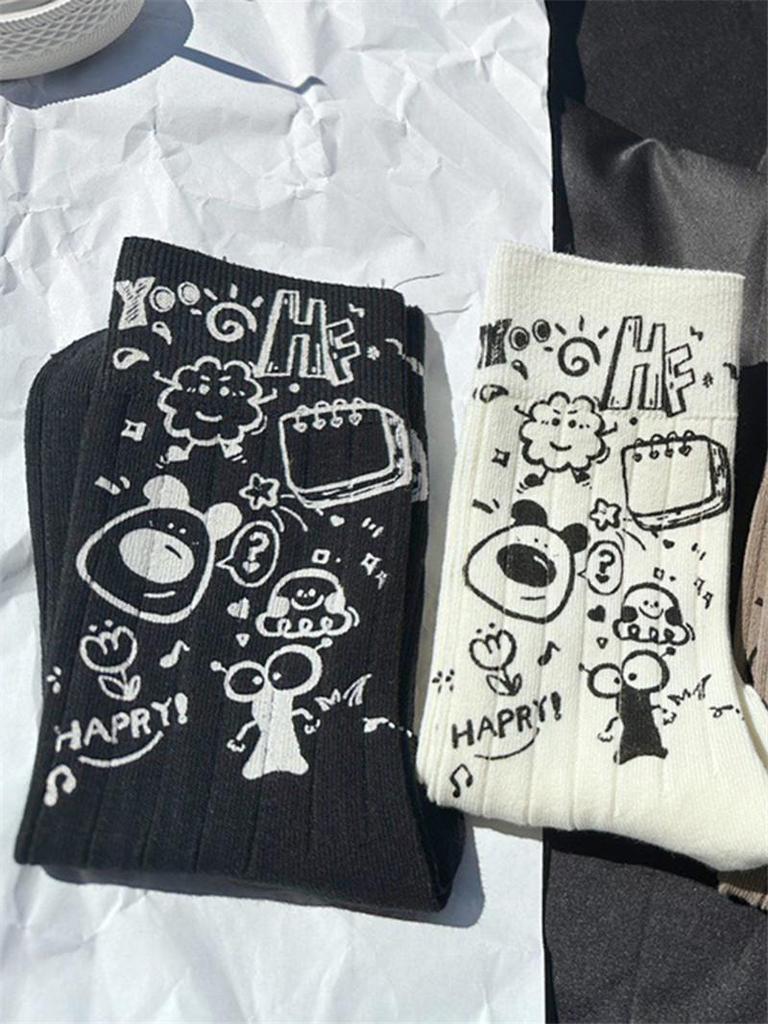Trendy Mid-Calf Black & White Graffiti Skateboard Socks with Hot-Stamped Cartoon Style Letters