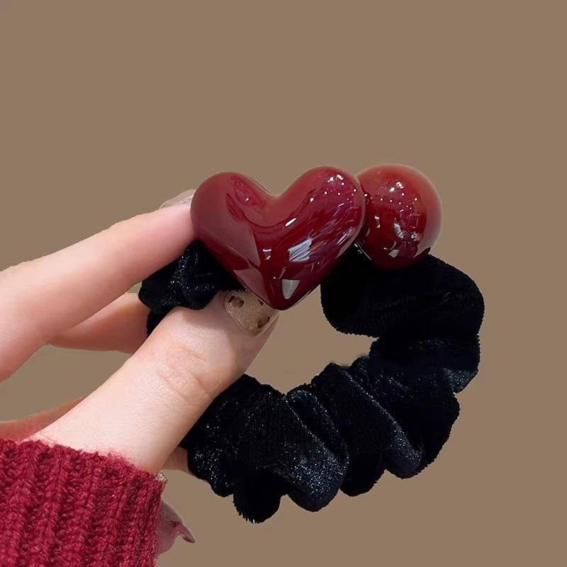 Retro Korean Style Velvet Hair Ties with Red Heart & Pearl Beads Elegant Ponytail Hair Ties for Women Daily Hair Accessories