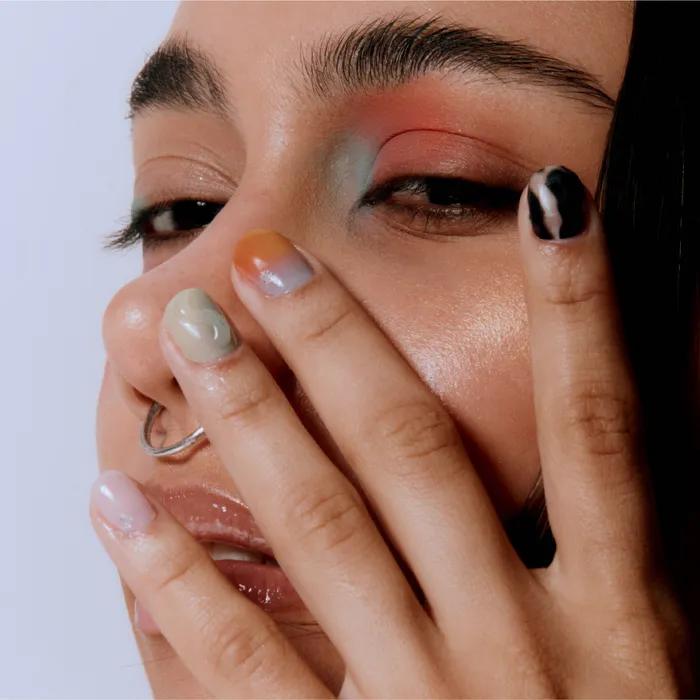 Venom gel nail