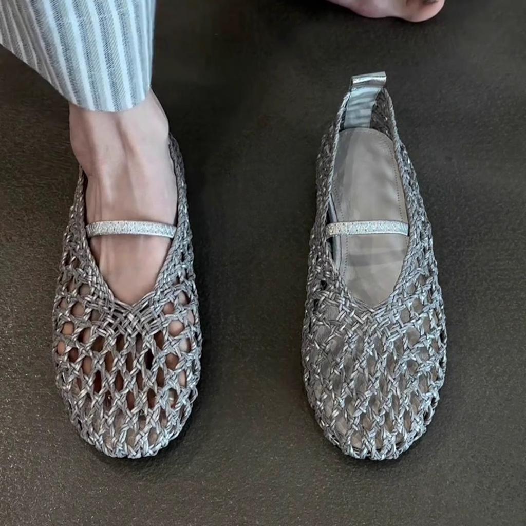 Sheepskin version~ French woven hollow and breathable niche flat-soled sandals women's summer shallow mouth one-word round head single shoes