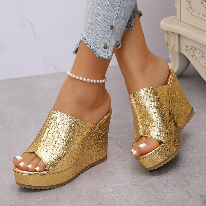 Fashion Plus Size Gold Silver Wedges Sandals Women Fashion Patent Leather Chunky Platform Slippers Summer Thick Sole Non Slip Sandals