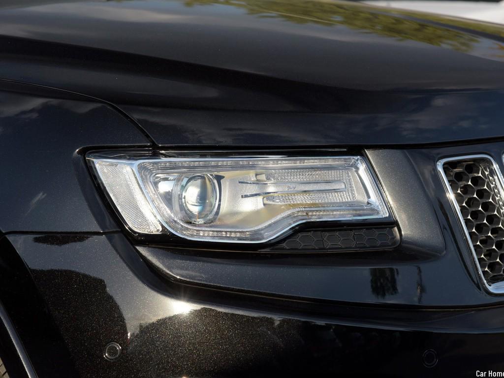 Black and Silver Headlight Trim for 2014-2018 Jeep Grand Cherokee