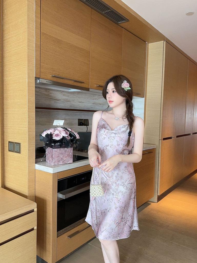 Swinging Collar Sexy Pajamas Women's Ice Silk Printing New Women's Summer Silk Pure Desire Suspender Nightdress Can Be