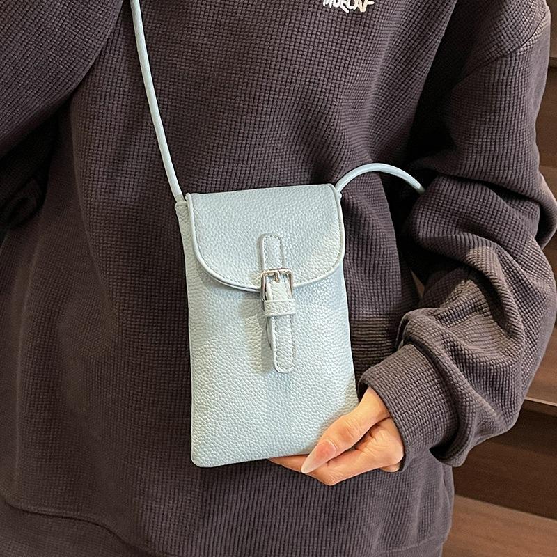 Spring and summer niche simple dopamine color lychee pattern mobile phone bag versatile commuter messenger bag bag female