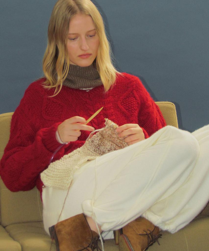 MOAT Ordinary Cable Knit (Scarlet Red)
