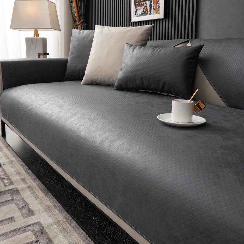 All-Season Waterproof & Non-Slip Sofa Cover: Anti-Scratch, Hair-Resistant, Tech Fabric Pet Mat