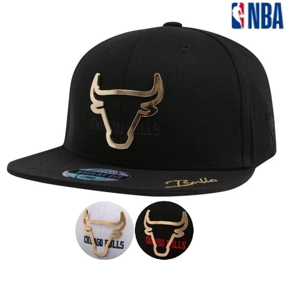 Unisex Chicago Bulls Outline Metal Cap (N255AP614P) Red