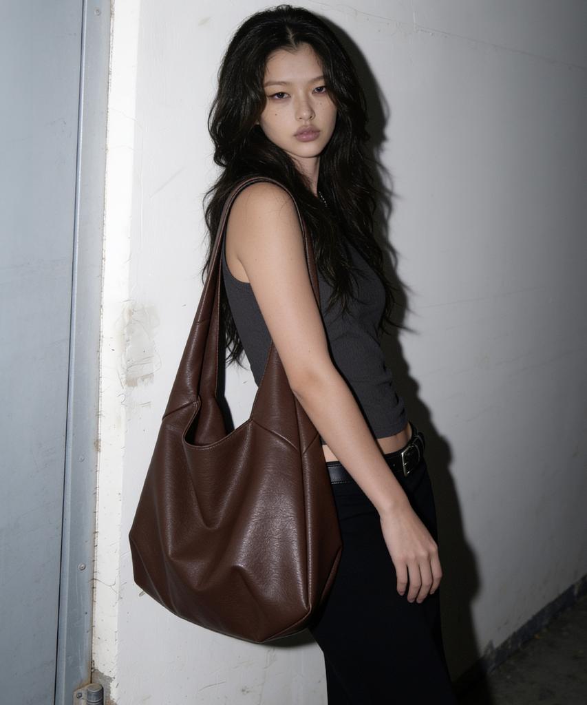 Romantinuer Flow Hobo Bag (Brown)