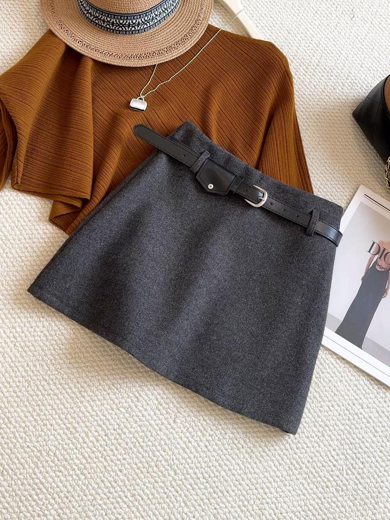 Women's Plus Size Gray A-Line Wool Skirt with Belt - Thick, Hip-Hugging Half Skirt for Spring and Autumn