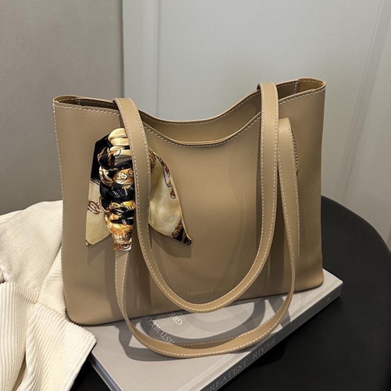 Geantă cu textură retro, geantă tip găleată, capacitate mare 2025 nouă geantă de umăr retro versatilă pentru femei, geantă de mână