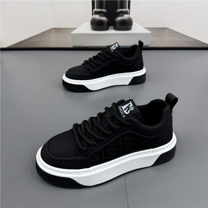 New spring and summer breathable mesh lightweight and comfortable low-top board shoes sports break zmd