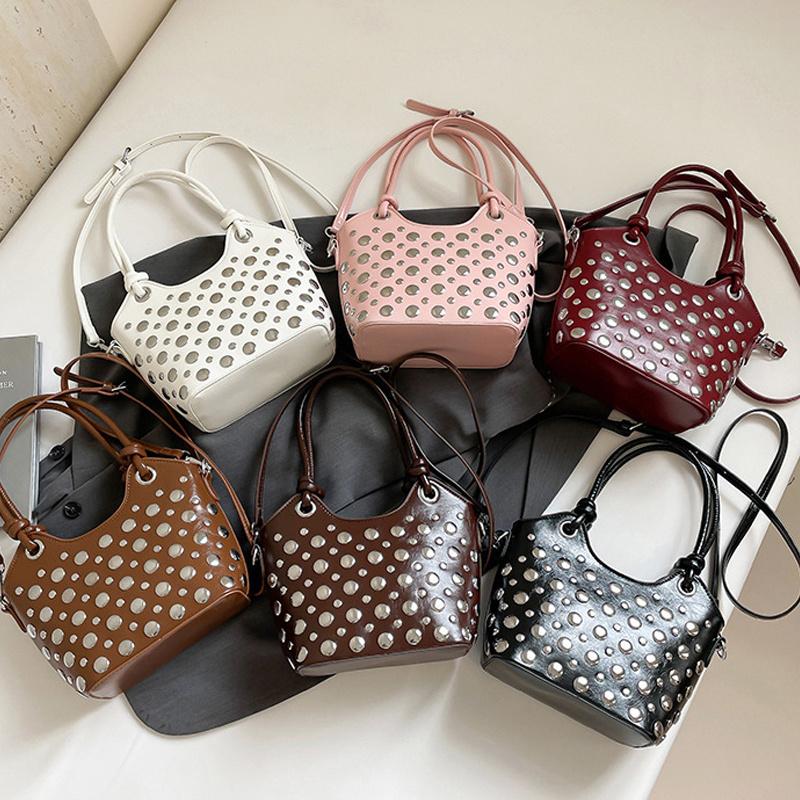 Rivet Shoulder Bags American Style PU Leather Tote Bag Large Capacity Commuting Handbag Messenger Causal Crossbody Commuter Bag