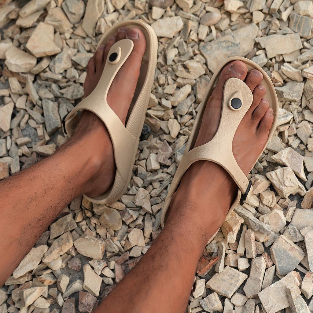 Pánské ležérní jednoduché přezkové ploché podpatky s klipovými žabkami ve velkých velikostech