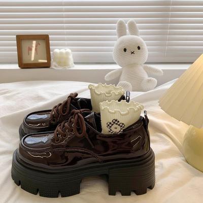 Britischer Stil kleine Lederschuhe Plateau Erhöhung Slipper Damen Frühling 2025 neu Lackleder rund hoher Absatz Blockabsatz Schnürschuh