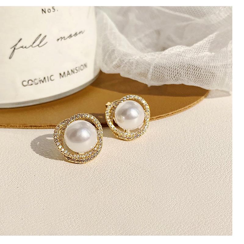 High-Grade French Rose Pearl Retro No-Piercing Earrings - Celebrity Style, Lightweight Luxury
