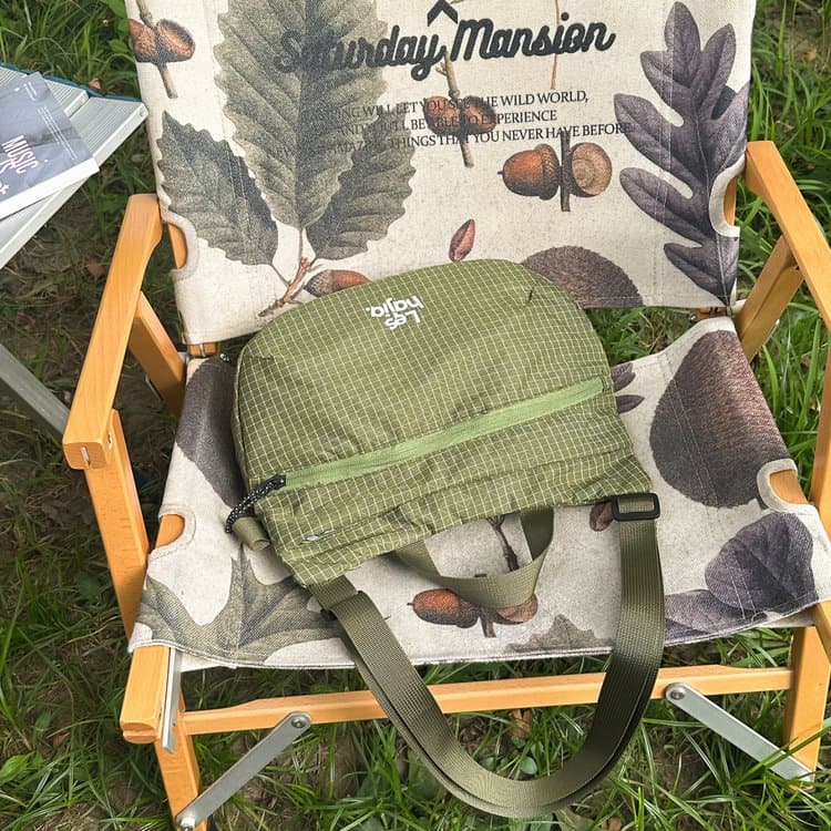 Lightweight waterproof nylon messenger bag for women