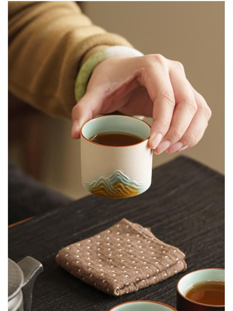 Palace Museum Ceramic Tea Set: Distant Mountains Host Cups & Thousand Miles of Rivers Gift Box