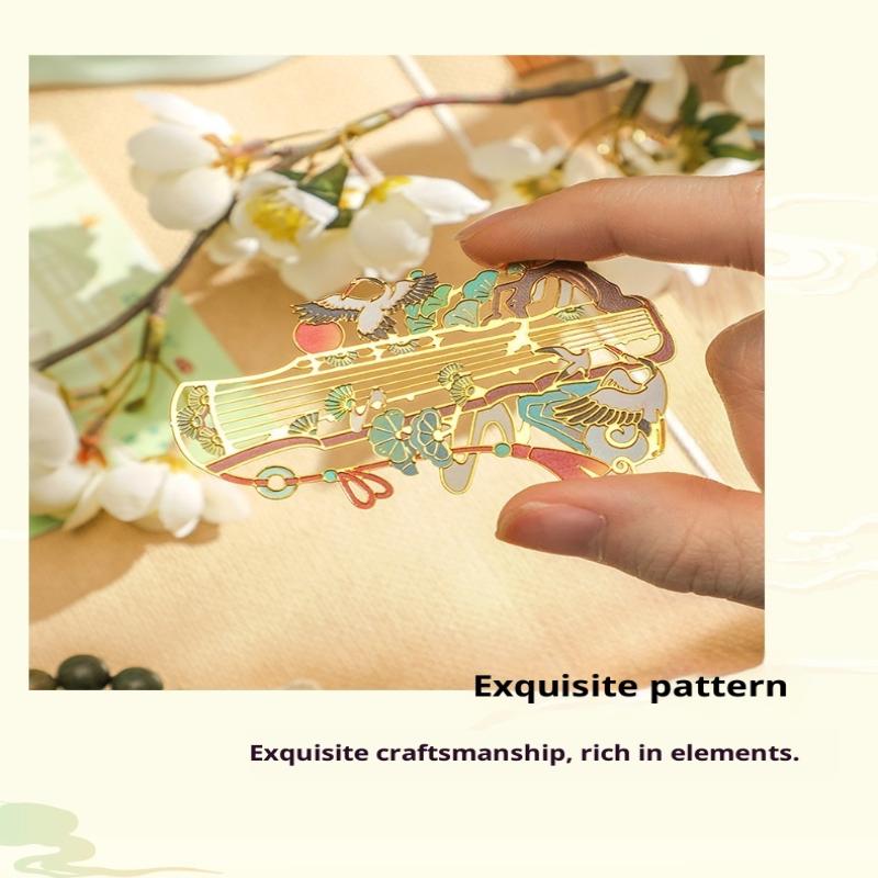 Vintage Butterfly Fan Metal Bookmark Hollow Flower Painting Bookmarks Student Reading Book Clip For Book Lovers Readers Gifts