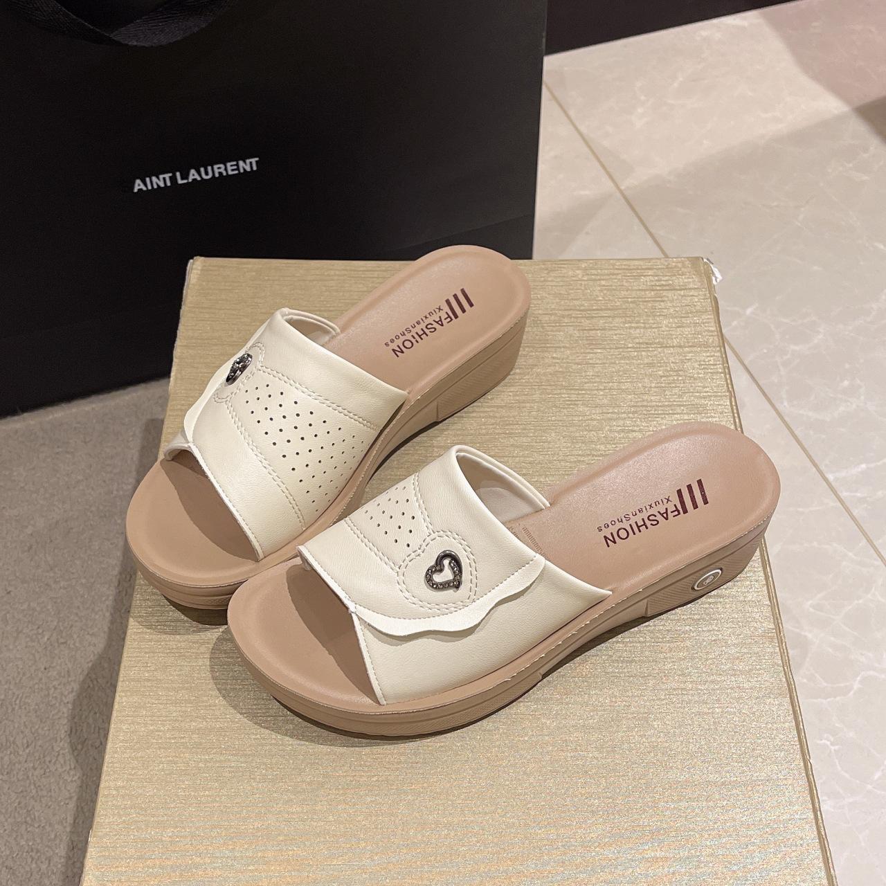 

Summer fashion casual women s drag home non-slip versatile women s slope high-heeled mother slippers 41 бежевый