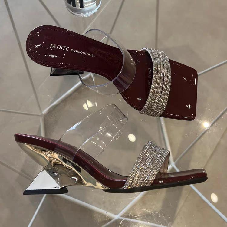 

[Youshilai] 2025 summer new open-toed slippers temperament square head rhinestone word with thick heel sandals 42