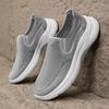 Fashion Slip-On Dad Shoes Non-Slip Breathable Soft Bottom Lightweight Large Size Casual Beijing Cloth Shoes for Men Comfortable Hombres