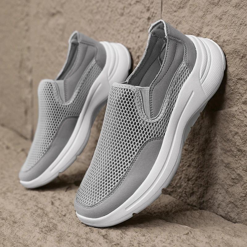 Fashion Slip-On Dad Shoes Non-Slip Breathable Soft Bottom Lightweight Large Size Casual Beijing Cloth Shoes for Men Comfortable Hombres
