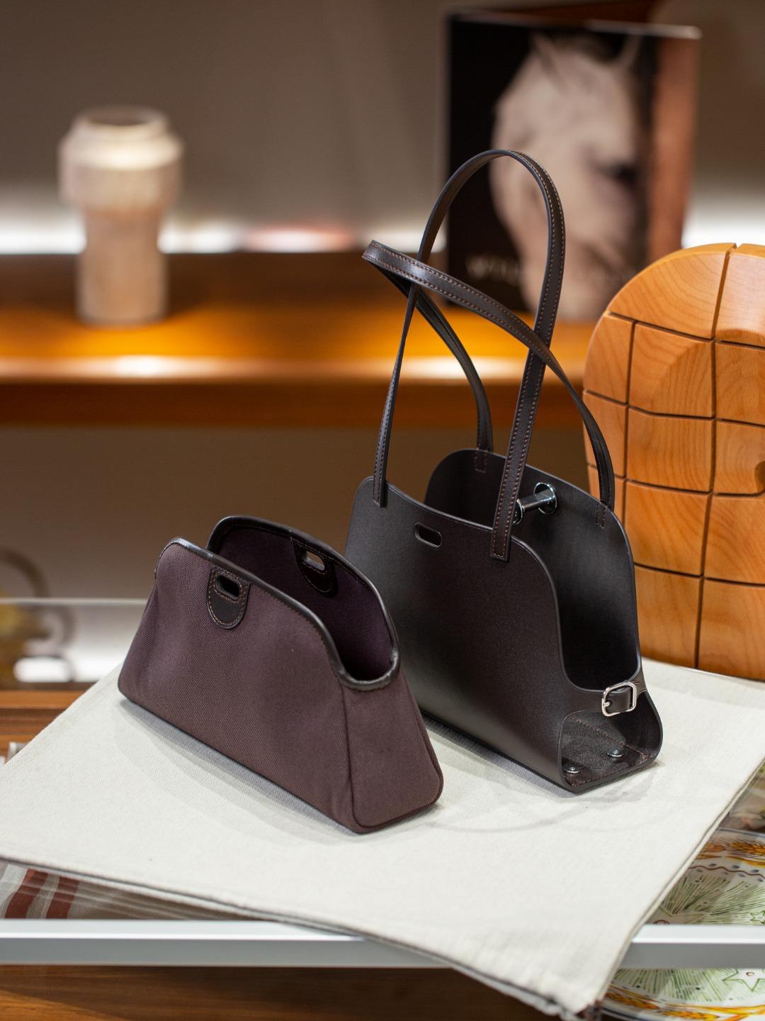 

Соединение из коровьей кожи высшего слоя выпустит сумки на и 2025 год. Своевременный выпуск сотен моделей сумок из одинарной кожи через плечо. 26x16x9CM эбеновый