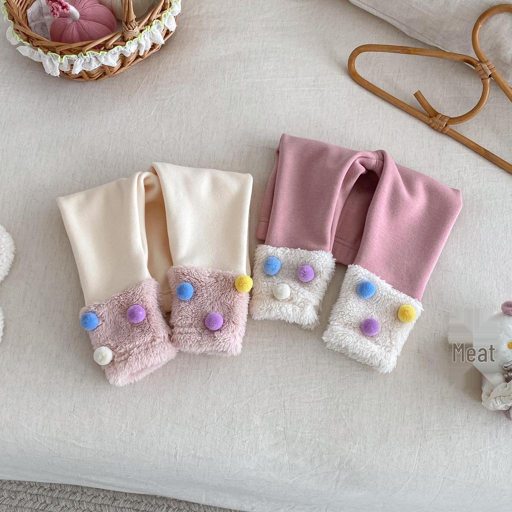 2025 Winter Koreanischer Stil Mädchen Patchwork Pompon Leggings - Trendige Verdickte Hose für Stilvolle Kinder