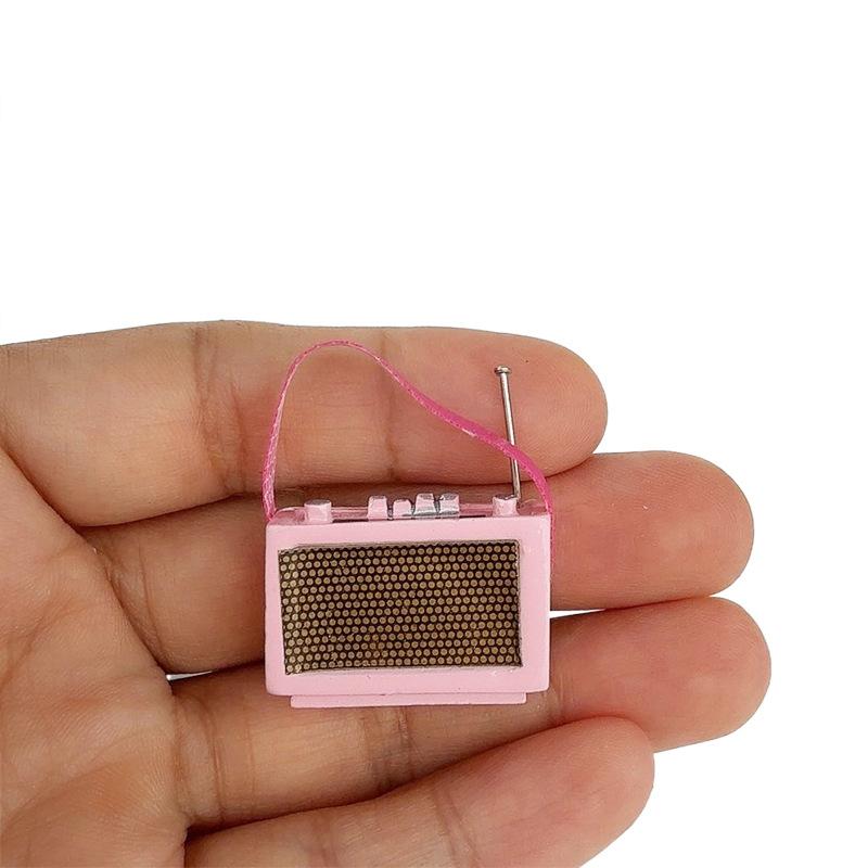 

1/12 Кукольный домик Винтажная Мини Портативная Модель Радио Декор Аксессуары для Кукольного Дома Украшение Домашней Сцены Игрушки Подарки для Детей розовый