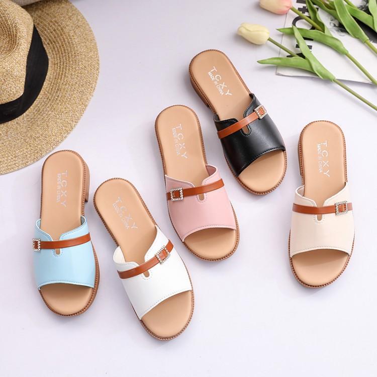 New Fashion Korean Version of The Hundred with Flat Bottom Sandals Drag