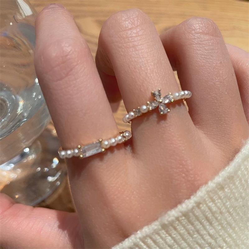 Luxury Imitation Pearl Zircon Woman Ring Flower Cross Index Finger Rings Open Adjustable Wedding Jewelry Designer Aesthetic Accessory Female Gift