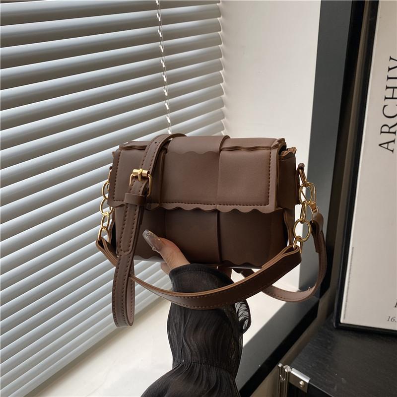 Popular Niche Design Woven Bags, New Women's Bags, Summer Versatile Messenger Bags, Small Square Bags