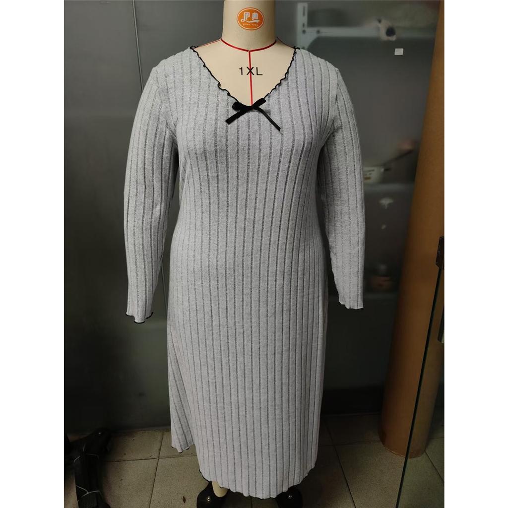 Kvinners avslappet lang kjole med lange ermer V-hals ensfarget treøreringer pluss størrelse kjole