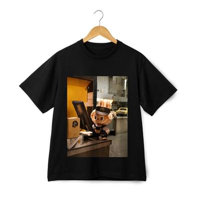 Niedliches McDonald's Kaninchen Grafik T-Shirt, Farboptionen Schwarz/Weiß verfügbar