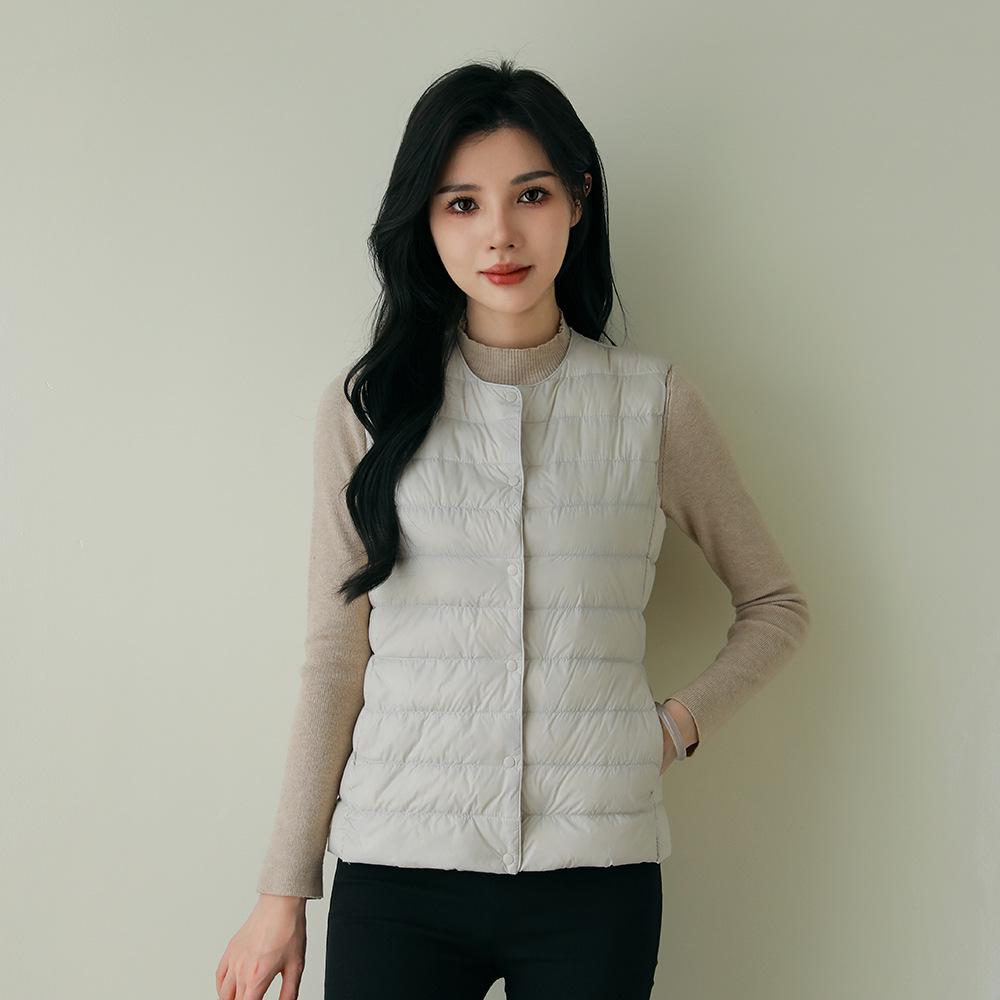 Gilet Imbottito Leggero da Donna con Scollo Rotondo & Scollo a V Vestibilità Aderente Senza Maniche