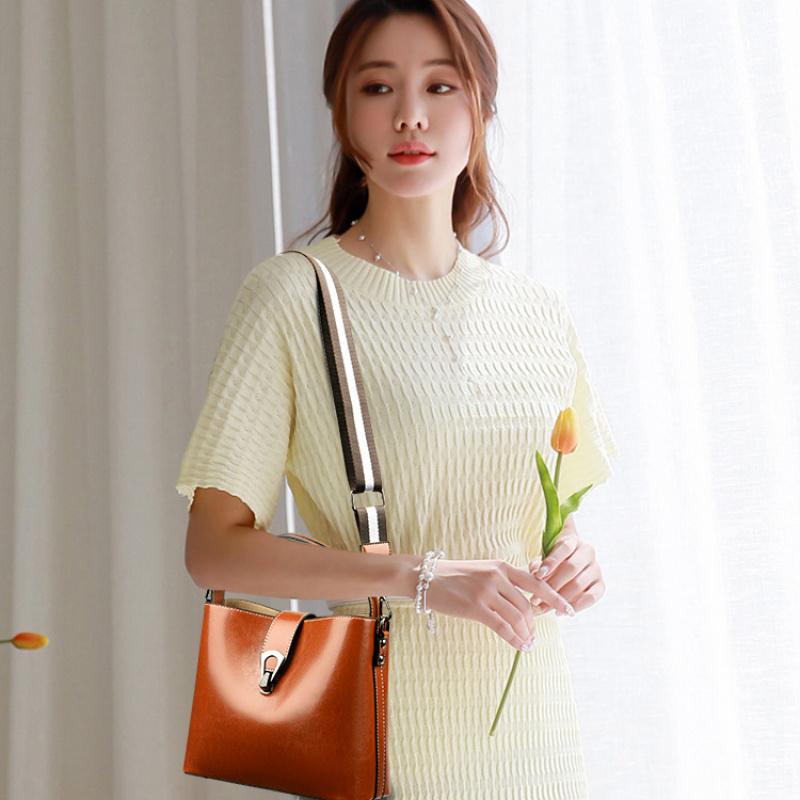 Oil Wax Leather Women's Bucket Bag Casual and Simple Handbag Large Capacity Ladies Fashionable Crossbody Tote Bag