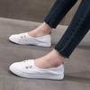 Erste Schicht Rindsleder flacher Mund Feder und Sommer weiße Schuhe Damen ausländischer Stil neue lässige vielseitige Damenschuhe flache Grundplatte